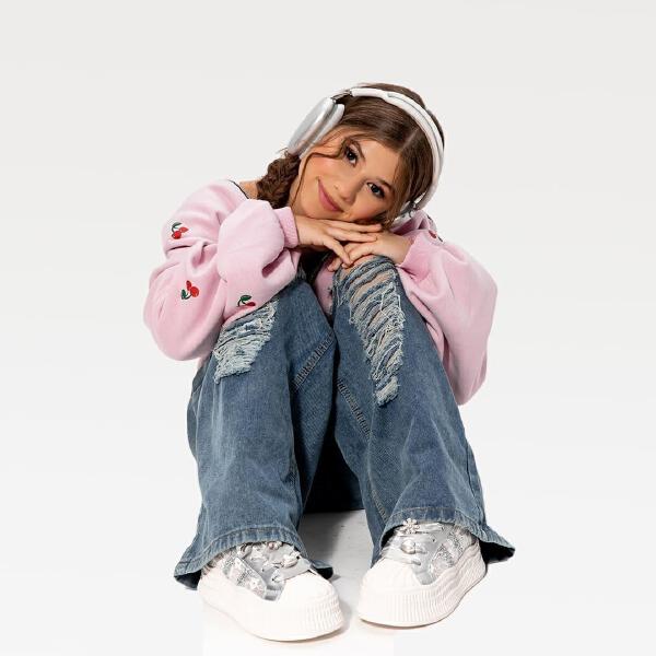 Милана Хаметова все песни в mp3